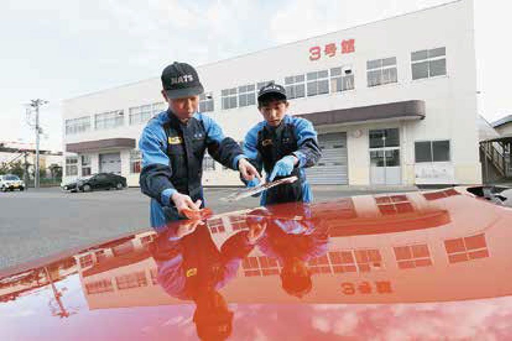 鈑金と塗装技術の実習